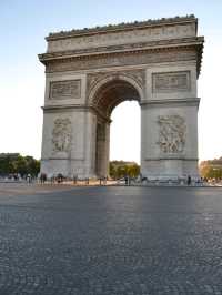 Arc de Triomphe de l'Etoile, a symbol of victory