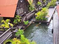 กริต ราฟท์ เฮาส์ แพเมืองกาญจนบุรี