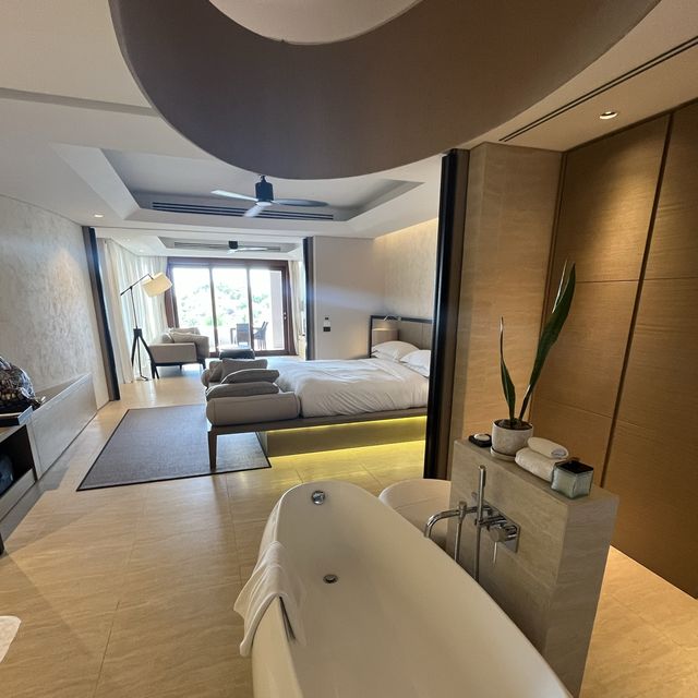 Beach please, 4room HDB size suite room