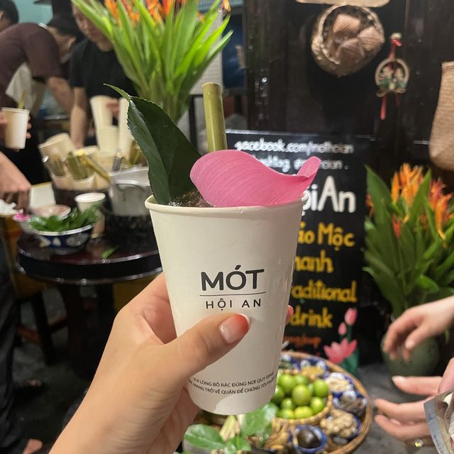 호이안 올드타운 맛집 연잎꽃차 MOT 🌿🍃