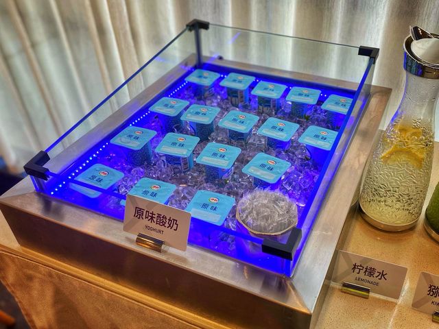 深圳機場懷德地鐵站亞朵X飯店
