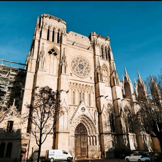 A CATHEDRAL IN BORDEAUX.