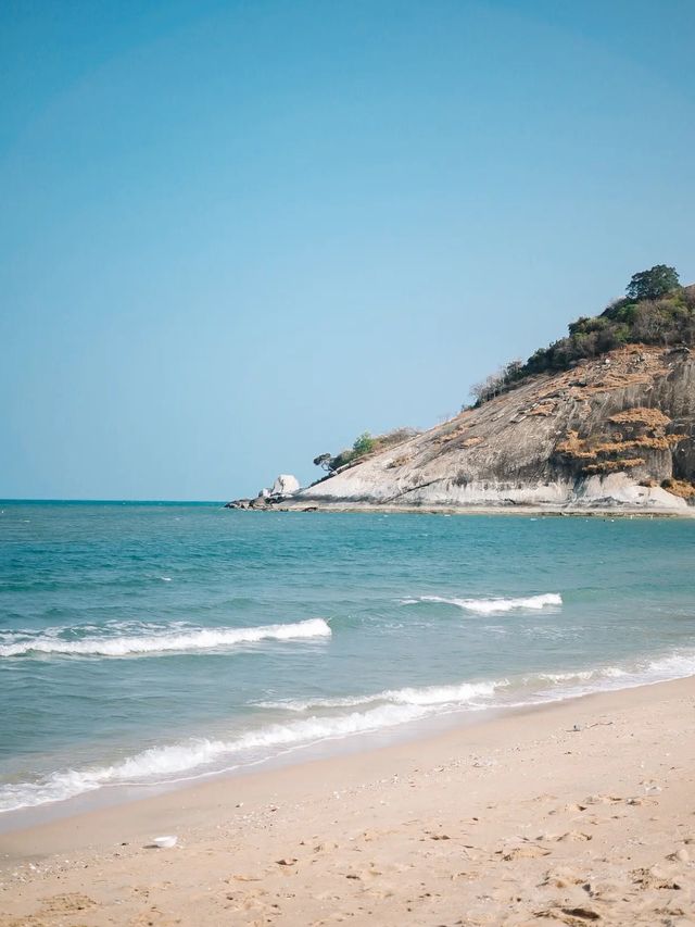 แชร์พิกัดหาด(เคย)ลับใกล้หัวหิน ฟีลทะเลใต้สุบๆ 🌊