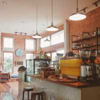 The Mill's Cafe คาเฟ่ริมแม่น้ำท่าจีน