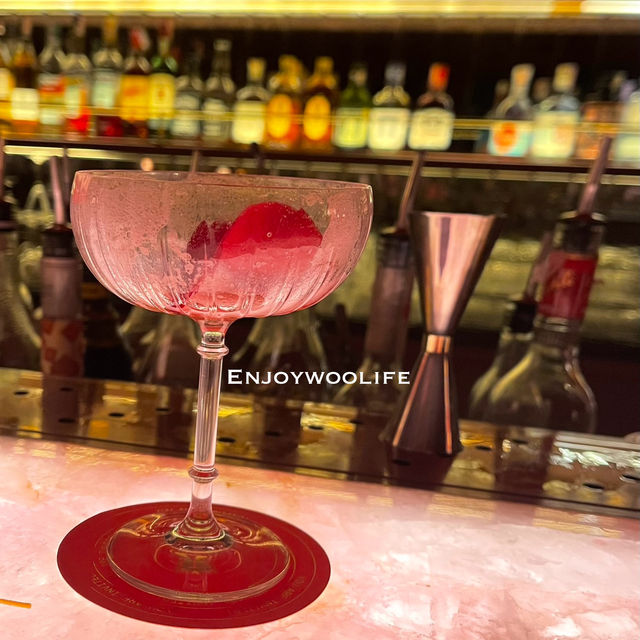 🍸Red zone บาร์แดงโชน โซนราตรีบนตึกสูง