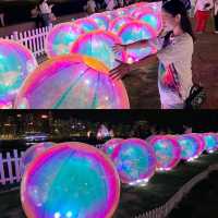 You must go to West Kowloon to see the amazing Giant Rainbow Bubbles🌈🫧😍