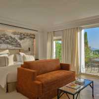 A Luxurious Retreat in Saint-Tropez