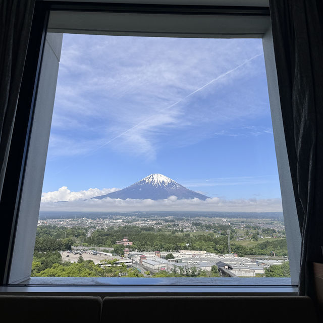 東京｜御殿場Outlets 內酒店，享受富士山美景加購物之旅！