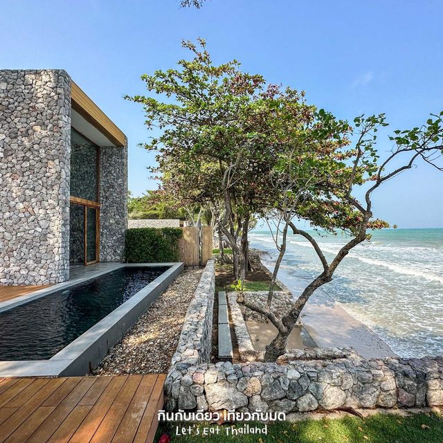 Pool villa ส่วนตัวริมหาดกุยบุรี