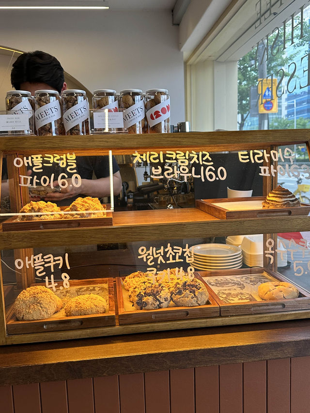 감성이 넘치는 카페 ☕️