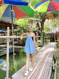 คาเฟ่ในร่องสวนมะพร้าว