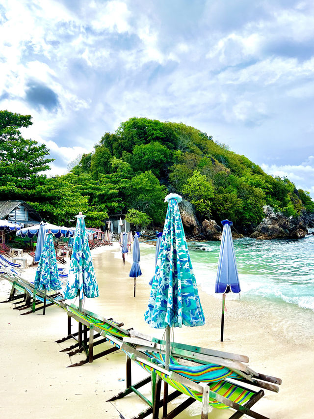 A Gorgeous & Tiny Island Near Phuket 🏖️🇹🇭