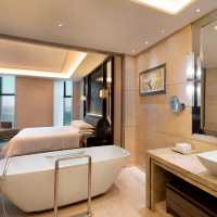 Sheraton Changchun Jingyuetan: Tranquil Luxury by Jingyuetan Park