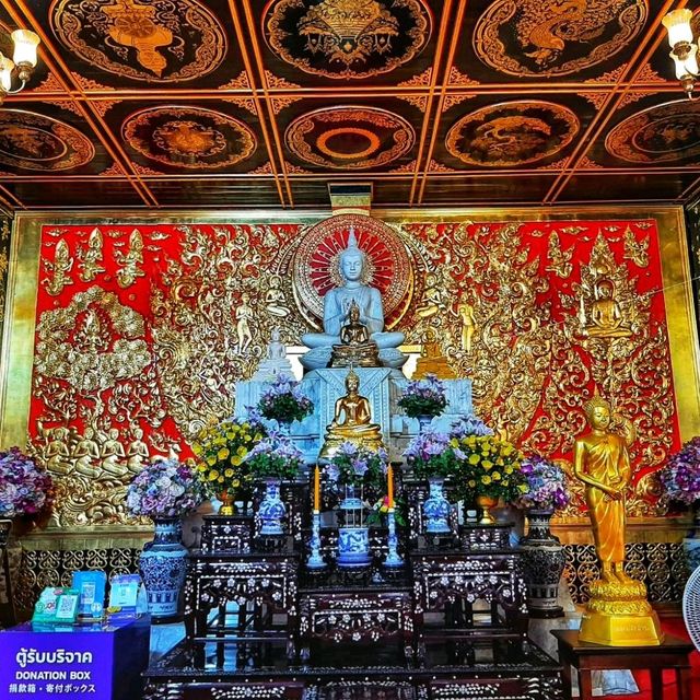ไหว้พระและชมพุทธศิลป์ปูนปั้น ณ วัดสุทธิวราราม 