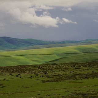 Driving Along G318 – A Natural Wonder