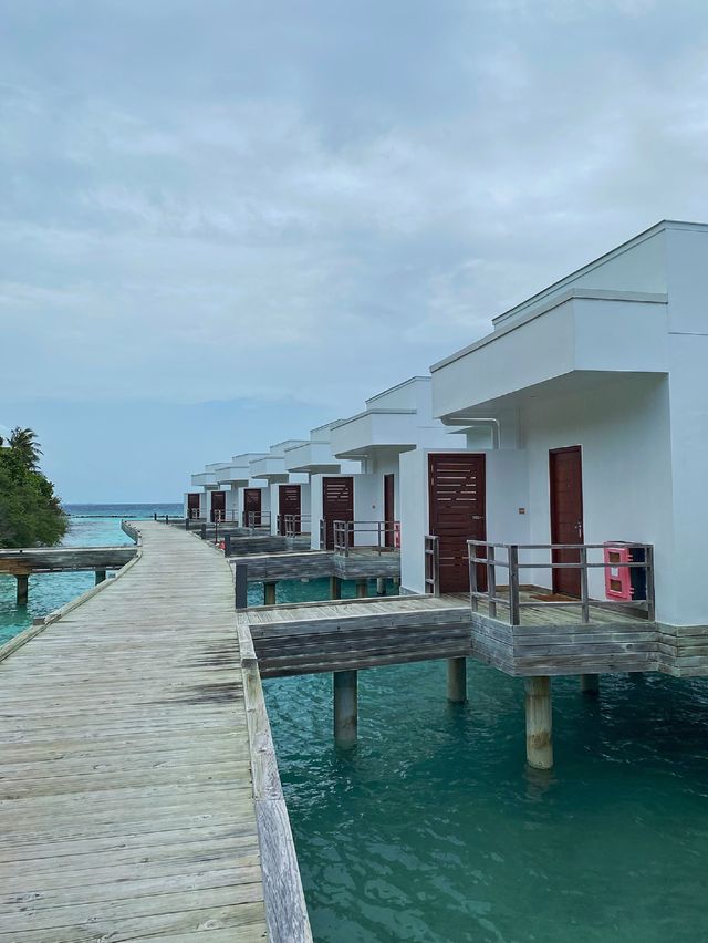 Escape to the villa by the sea 🏖️🚤