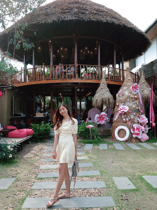 คาเฟ่ริมทะเล Top Seacret Beach Cafe