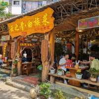 Serene Lake Views at Shuanglang Ancient Town