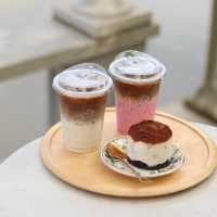 ถวายบัว Thawai Bua Cuisine & Cafe