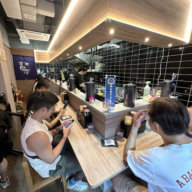 太子拉麵界新貴．泡沫系豚雞白湯