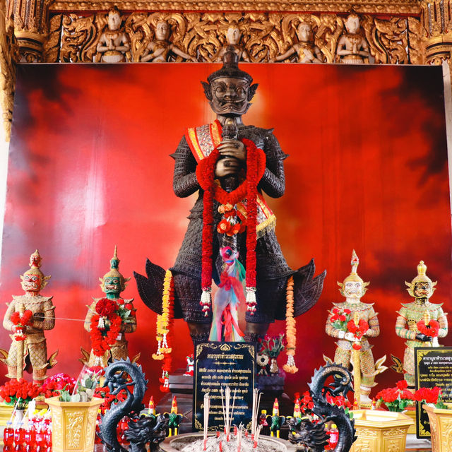 วัดกระทุ่มเสือปลา 