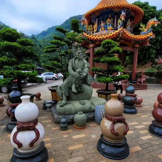 【嘉義】龍隱寺：周圍被茂密的森林包圍，遠離城市的喧囂