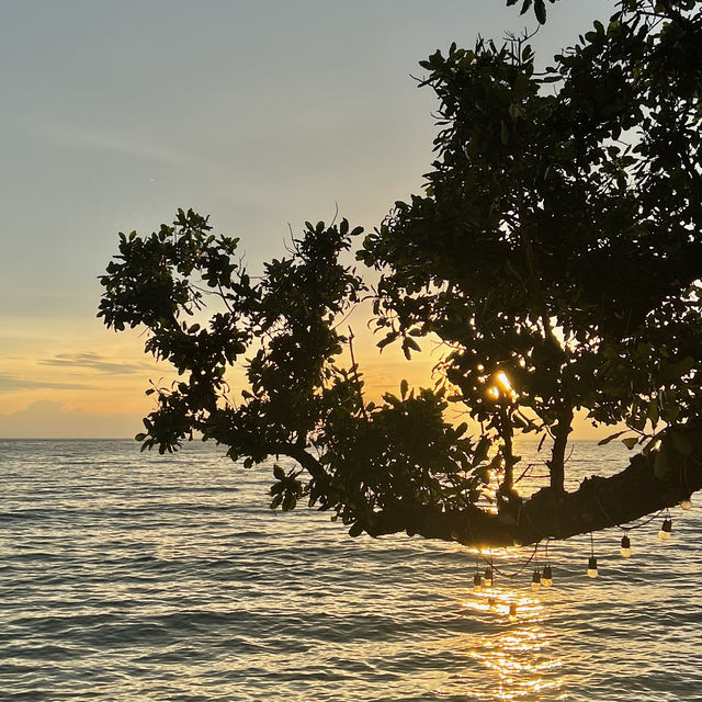 Sunset ที่เกาะช้าง vibes ดีไม่ไหว 🌅☀️🧡