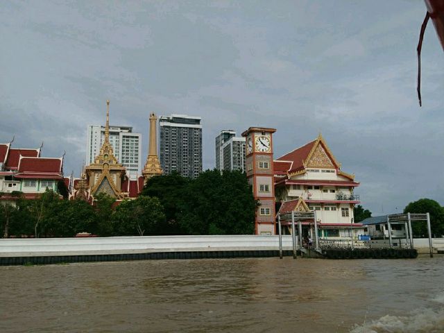 ล่องแม่น้ำเจ้าพระยา ชมวิวสองฟากฝั่ง