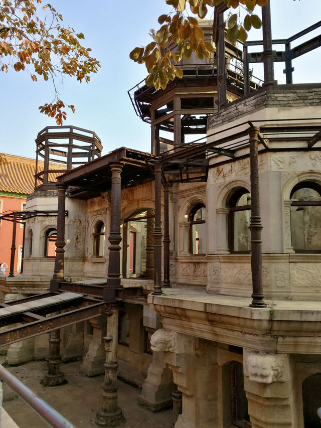 Autumn in the Forbidden City: A Journey Through History and Beauty 