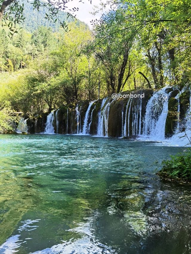 Jiuzhauguo Valley is a Perfect spot for Nature Lovers!