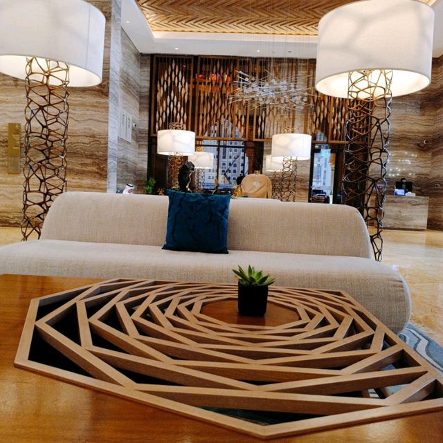 Villa Rotana Spa：奢華放鬆的綠洲