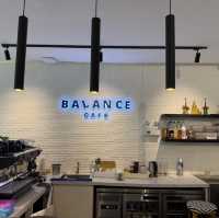คาเฟ่ดังย่านปากเซ Balance cafe'