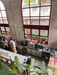 คาเฟ่ดานังสุดเก๋ในสไตล์ Industrial Loft