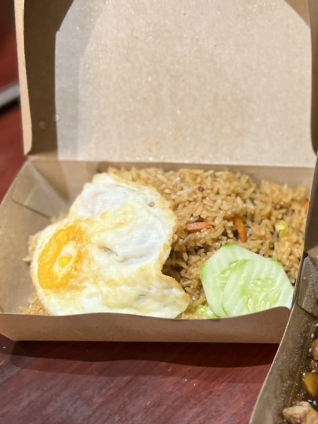 【インドネシア バリ島】大人気のインドネシア料理屋さん🇮🇩