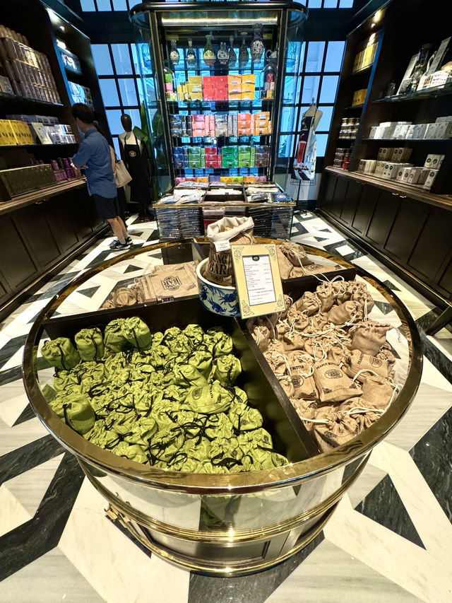 シンガポール　シンガポール観光　Raffles Boutiqueで思い出を！