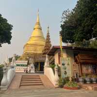 วัดพระแก้วดอนเต้าสุชาดาราม พระอารามหลวง