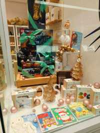 Festive Vibes and Holiday Finds at 1 Utama