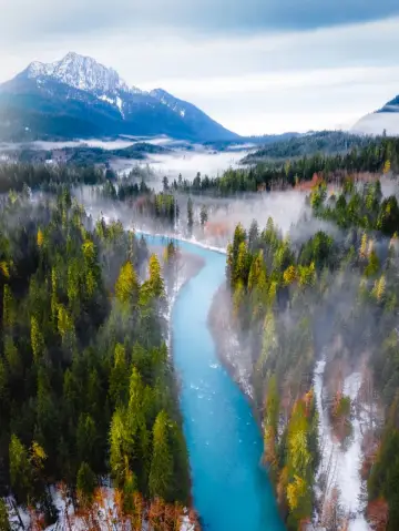 A Road Trip Through Washington: From Mountains to Coast