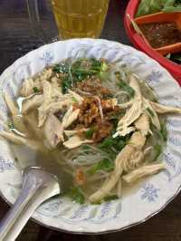 ร้านเฝอลานคำ ปากเซ ลาวใต้