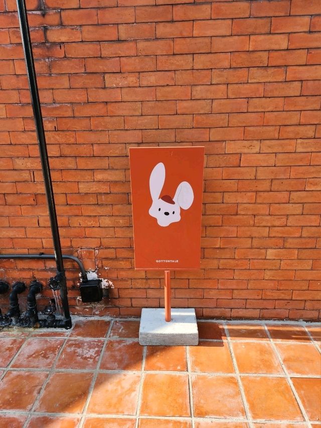 【バンコク】コンクリートジャングルのウサギの穴🐰 Qottontale Cafe