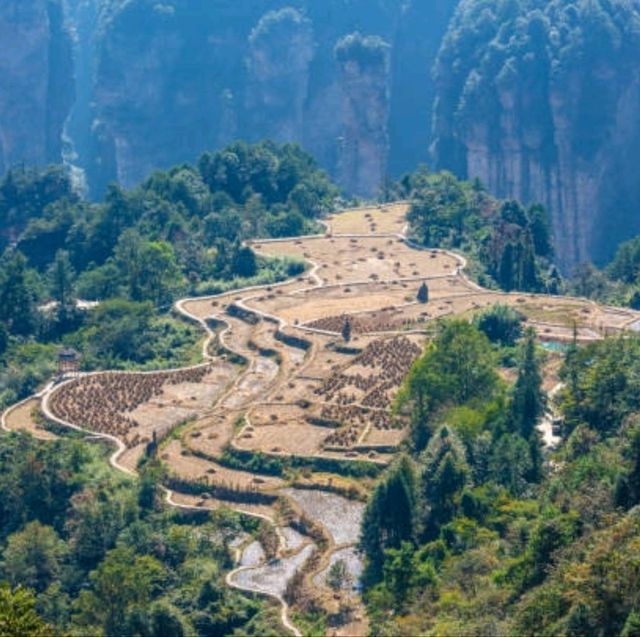 A hiking adventure in the mountains of China!