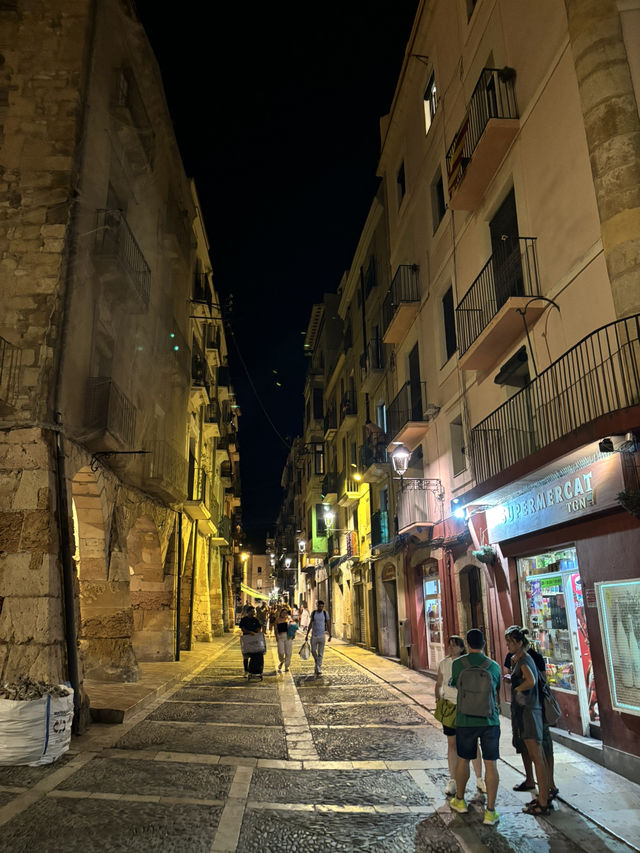 🎭🏛️ Top 5 Things to See and Do in Tarragona 🏛️🎭