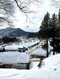 【福島×大内宿】茅葺き屋根屋根に積もる雪景色に感動