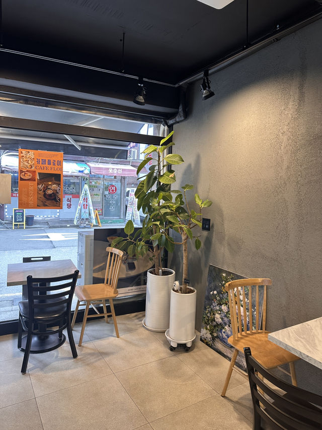 잠실 석촌 카페 플로이