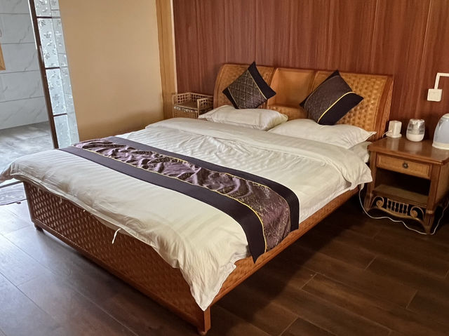 Review of Shangri–La Grassland Crane Valley Inn