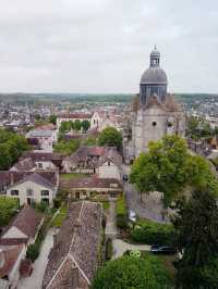 Medieval 🏰 Town near Paris