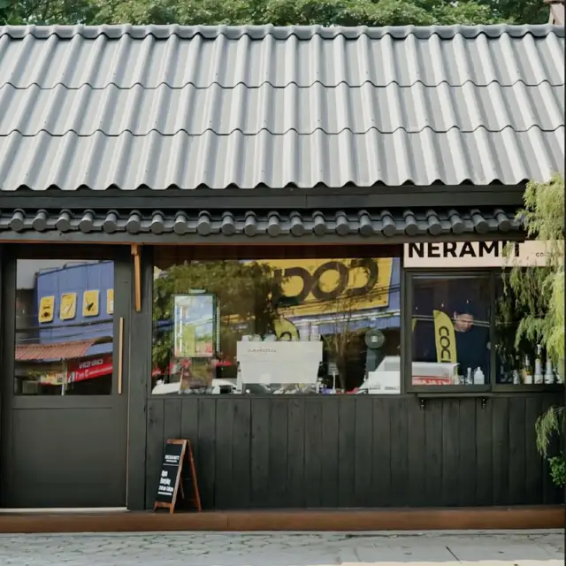 Artisanal Excellence at Neramit Coffee Roaster