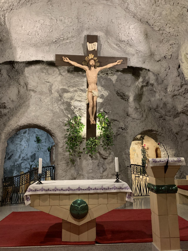 🇭🇺 Cave Church with Budapest Bridge Views? 🥹