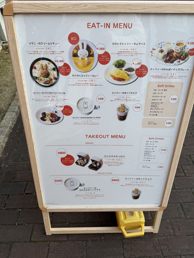 【長崎旅行】可愛すぎる♡ハウステンボスの中の癒されカフェ🐰♡