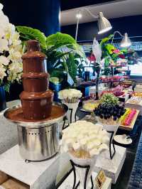 “A Feast of Flavors: Indulge in Maya Brasserie’s Irresistible Lunch Buffet!”